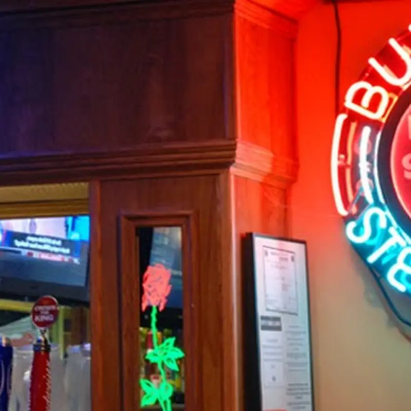 Buzz Inn Steakhouse & Lounge