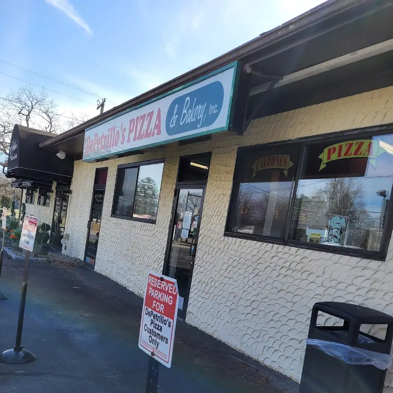 De Petrillo's Pizza & Bakery