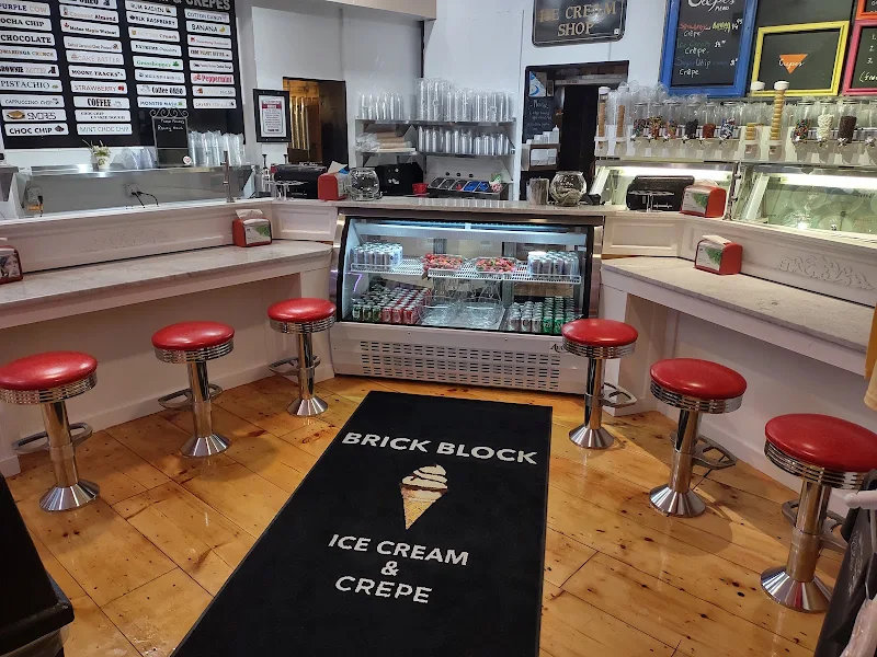 Brick Block Ice Cream and Crepe shop