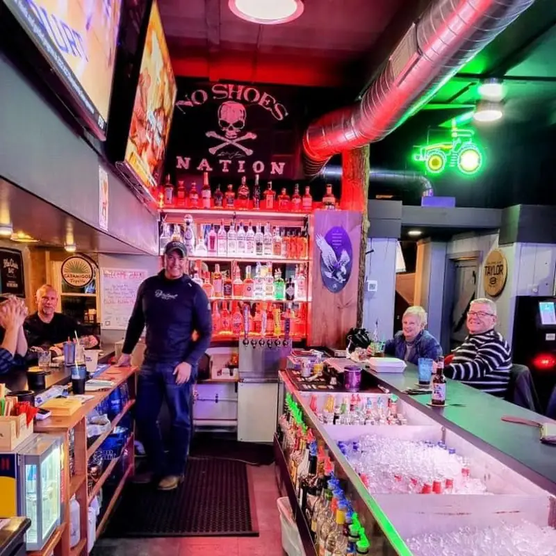 Rivers Edge Saloon & Eatery