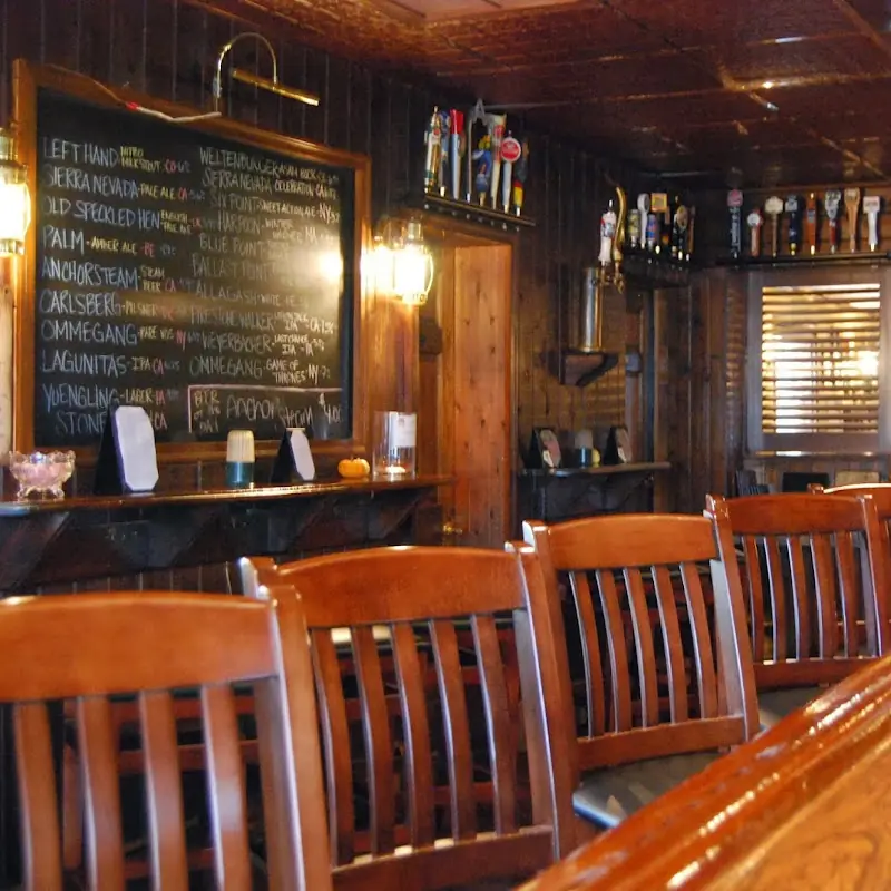 Historic Rocky Hill Inn & Tavern