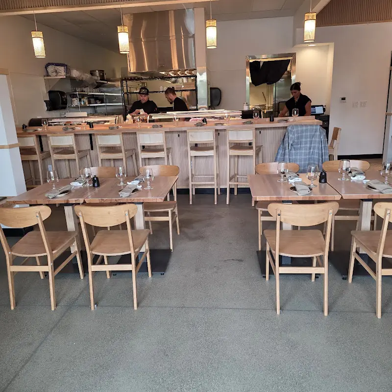 Season Fin Omakase Sushi Bar & Restaurant