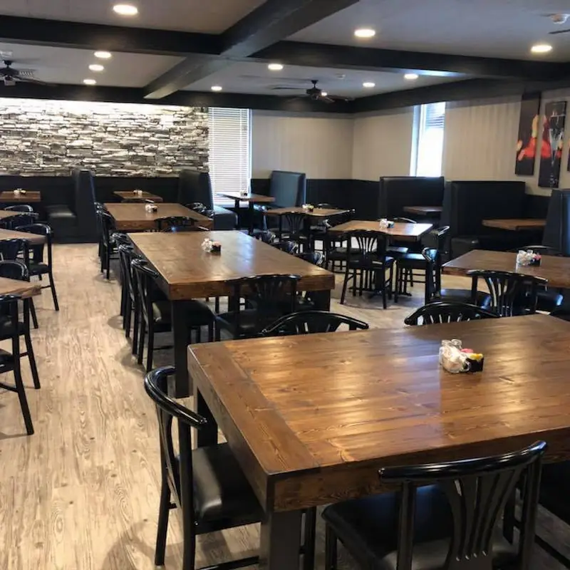 JJ Winns Restaurant & Lounge