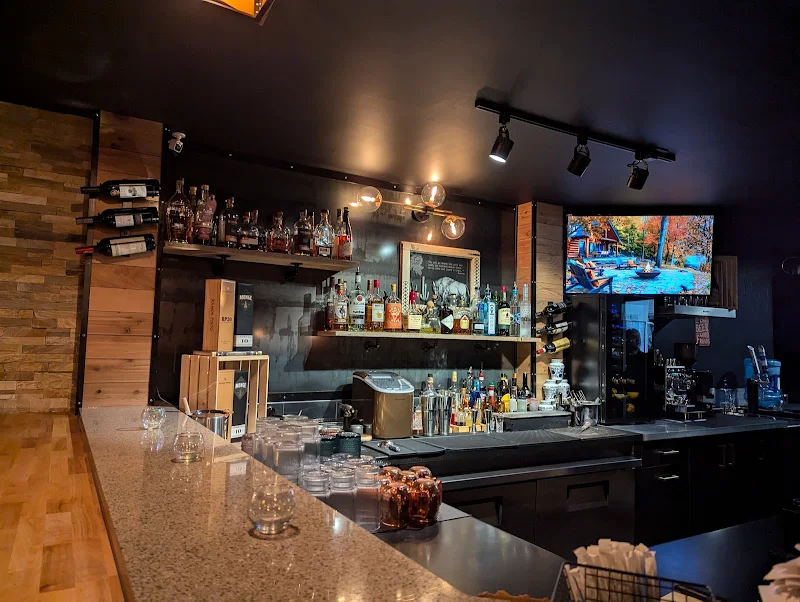 The Casual Canoe Bourbon & Craft Kitchen