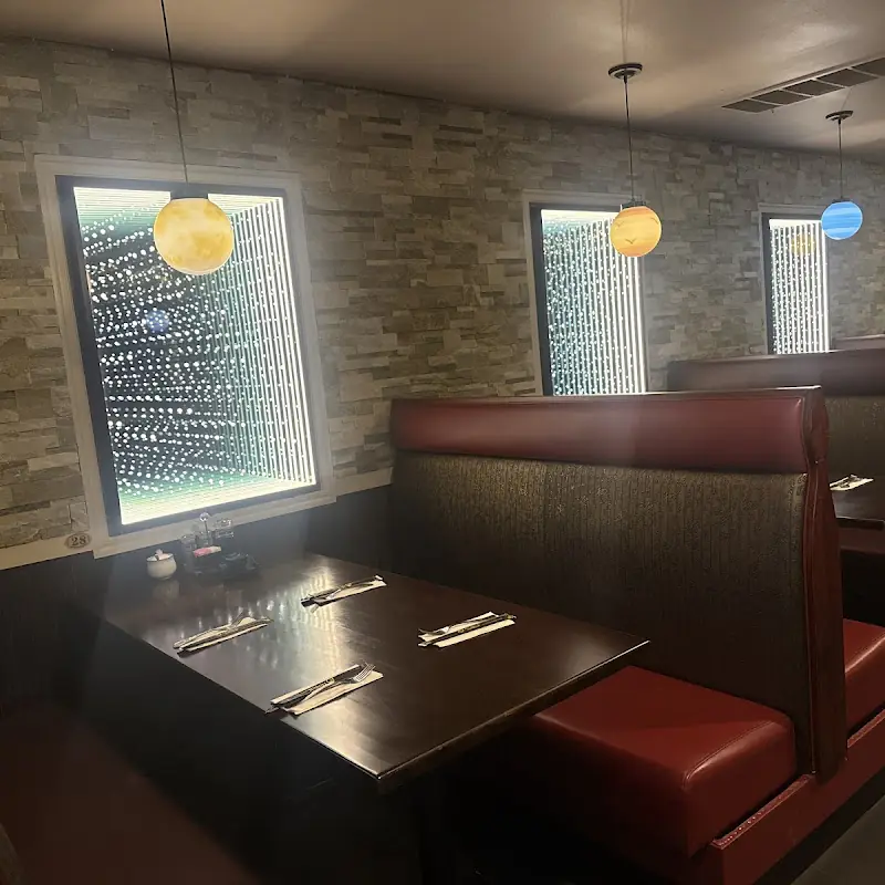Hoden Ramen & Sushi