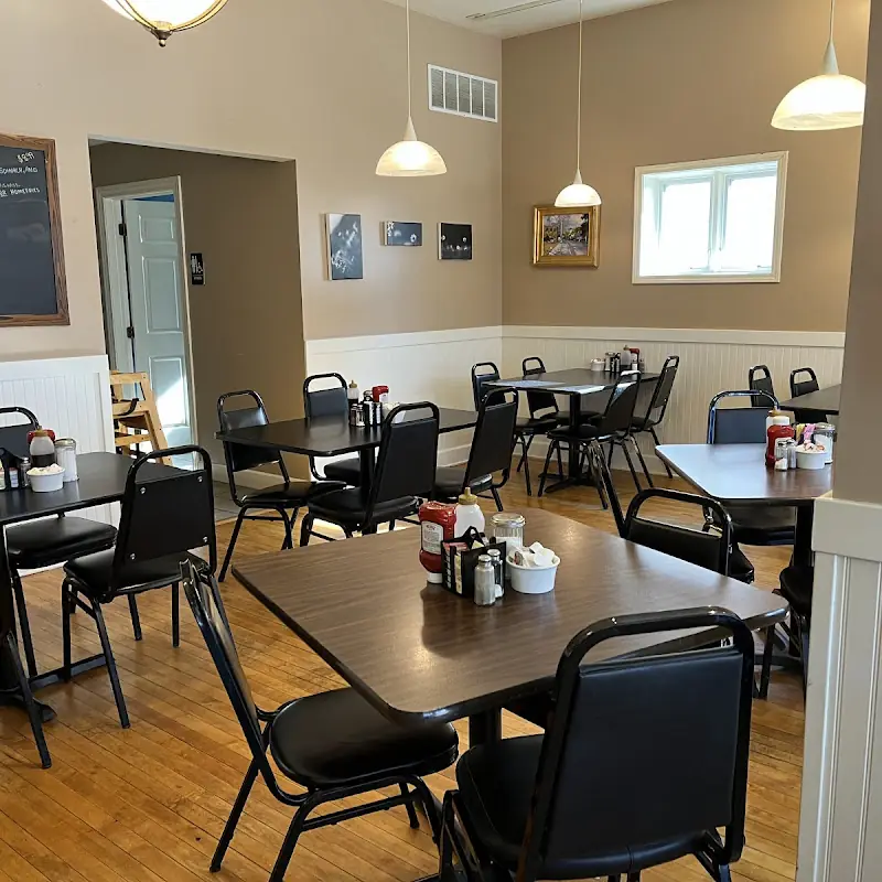 Latitude cafe