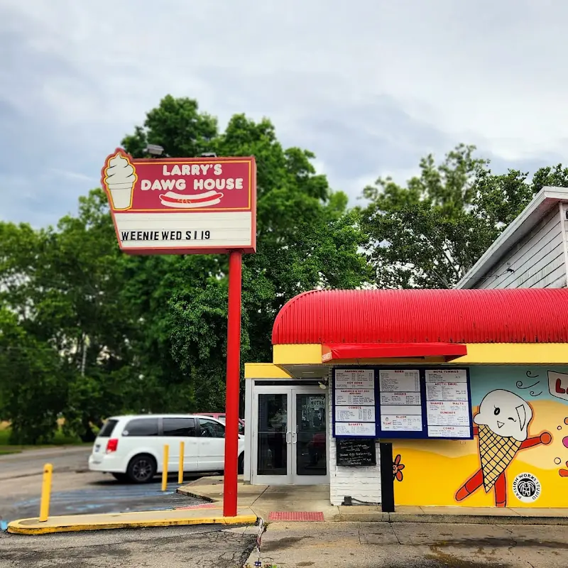Larry's Dawg House