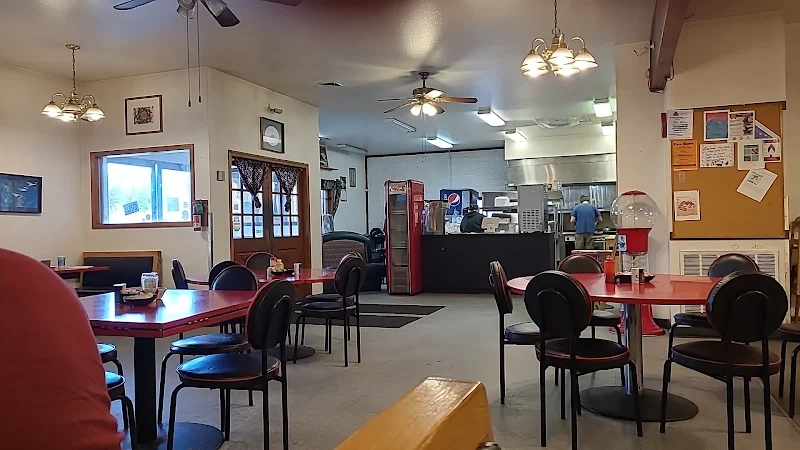 Molly’s Crater Lake Diner