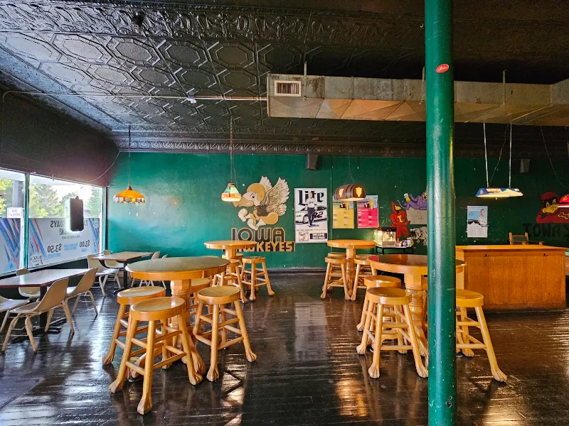 Burt's Bar