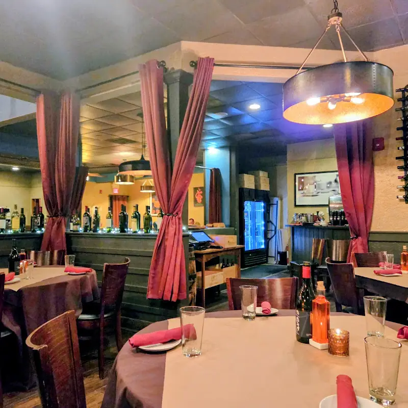 Tavolo Wine Bar & Tuscan Grille (Smithfield)