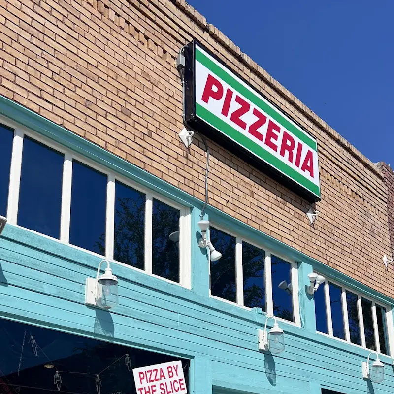 Benito's Slice House