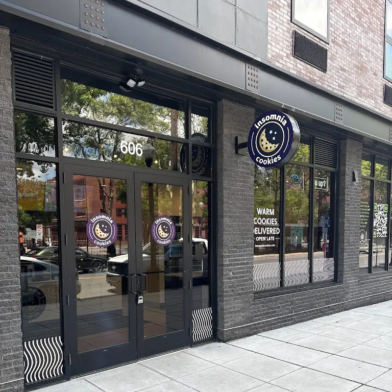 Insomnia Cookies