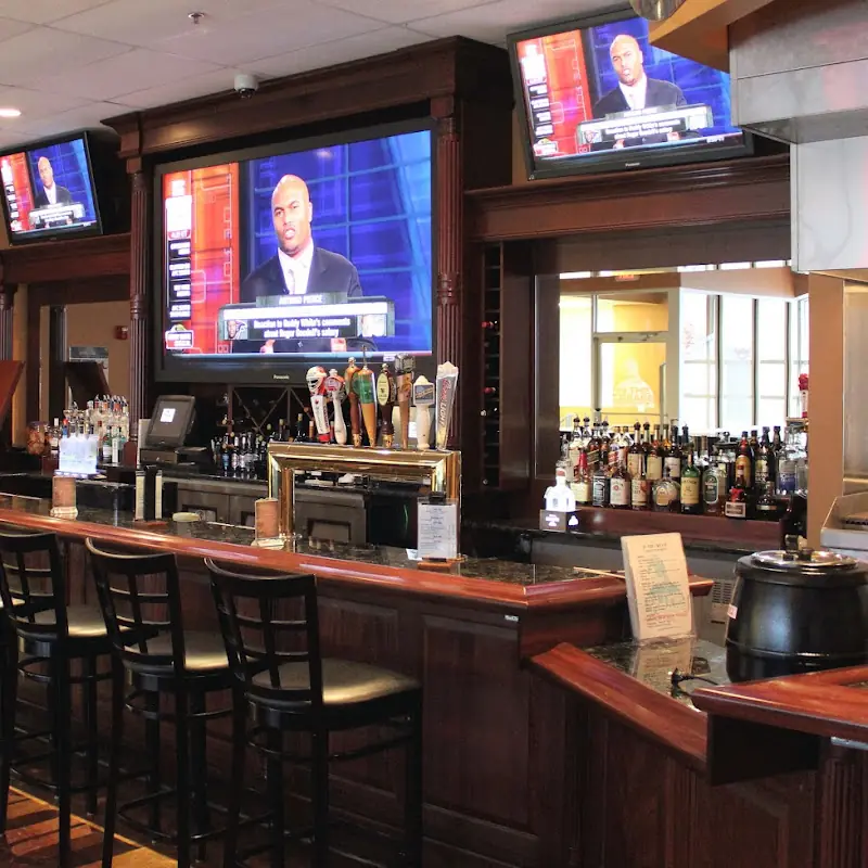In The Crease Sports Pub