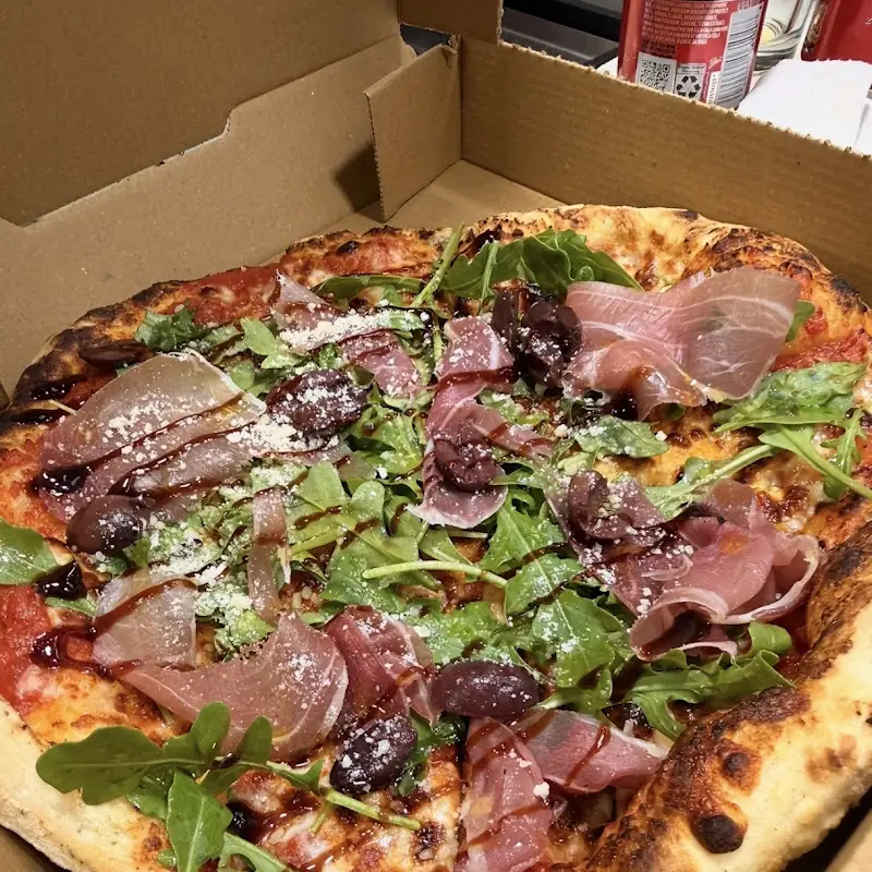 La Nostra Pizza