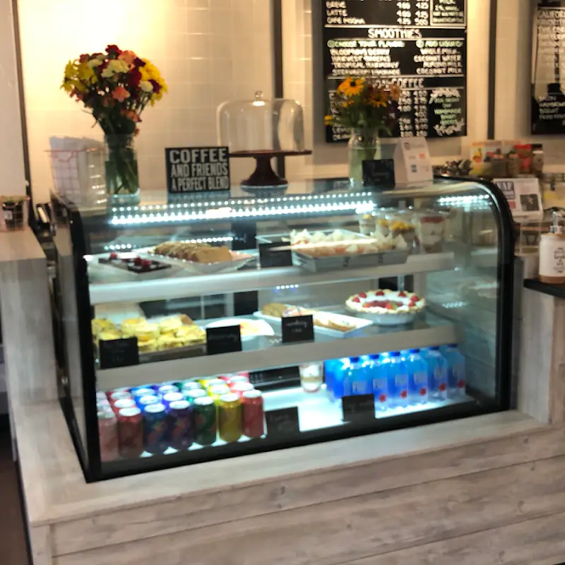 The Serving Cafe