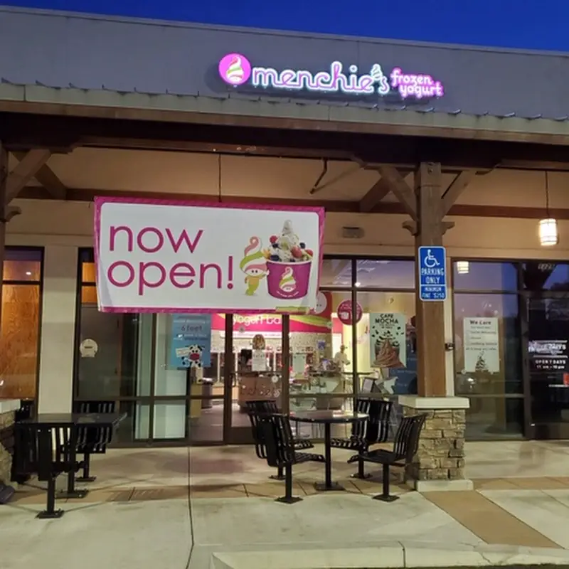 Menchie's Frozen Yogurt - Arroyo Grande