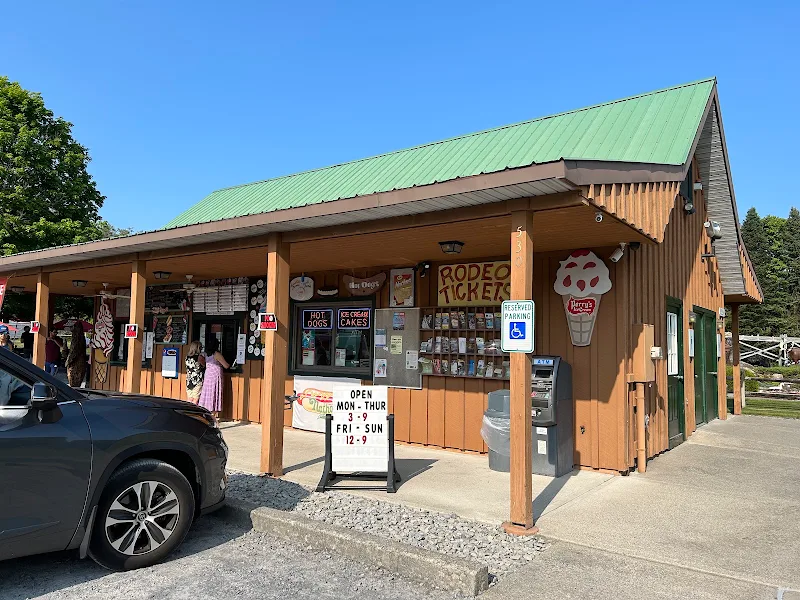 Bon's Ice Cream & Adirondack Miniature Golf