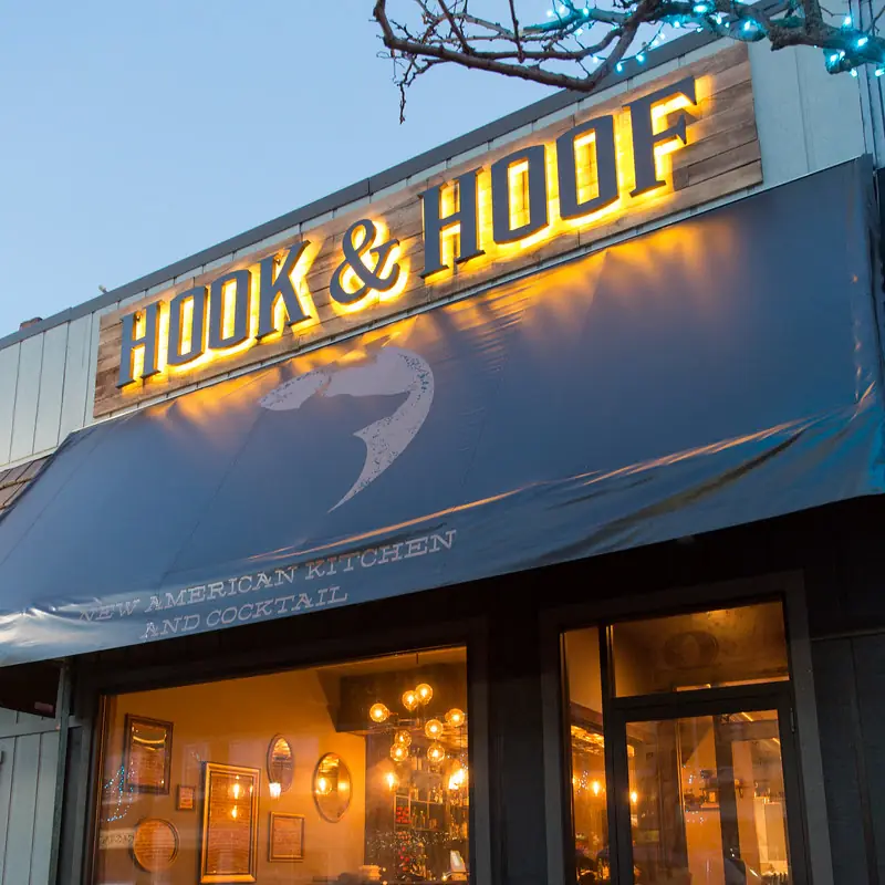 Hook & Hoof New American Kitchen and Cocktail