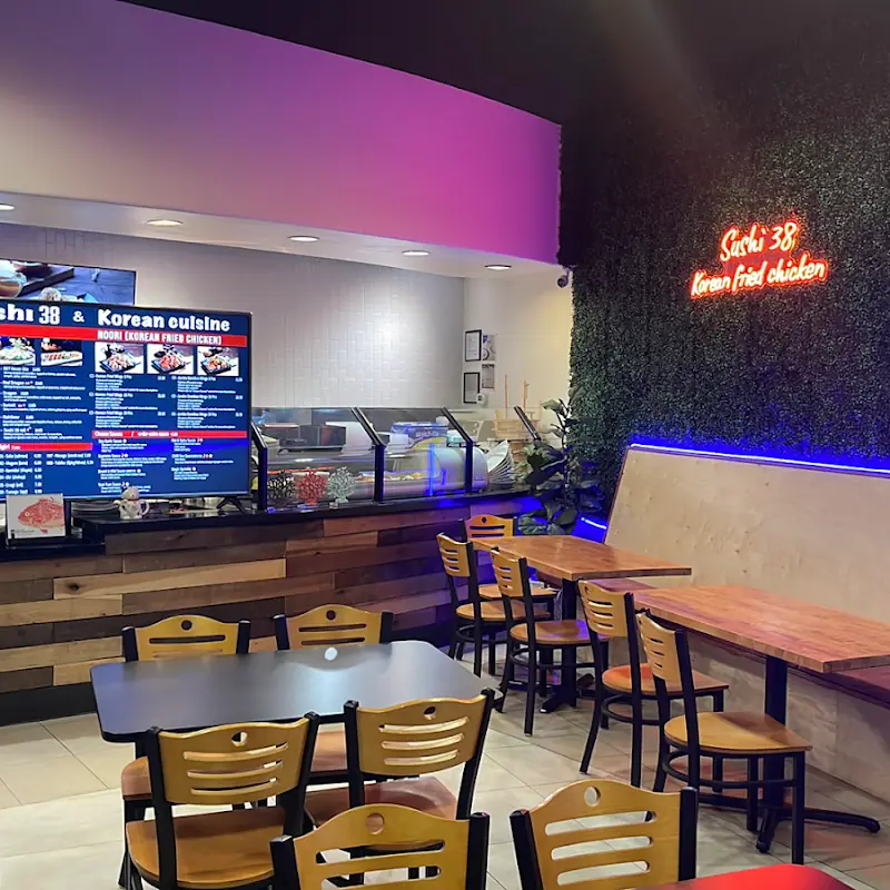 Snow Berry Cafe 38 & Noori Chicken