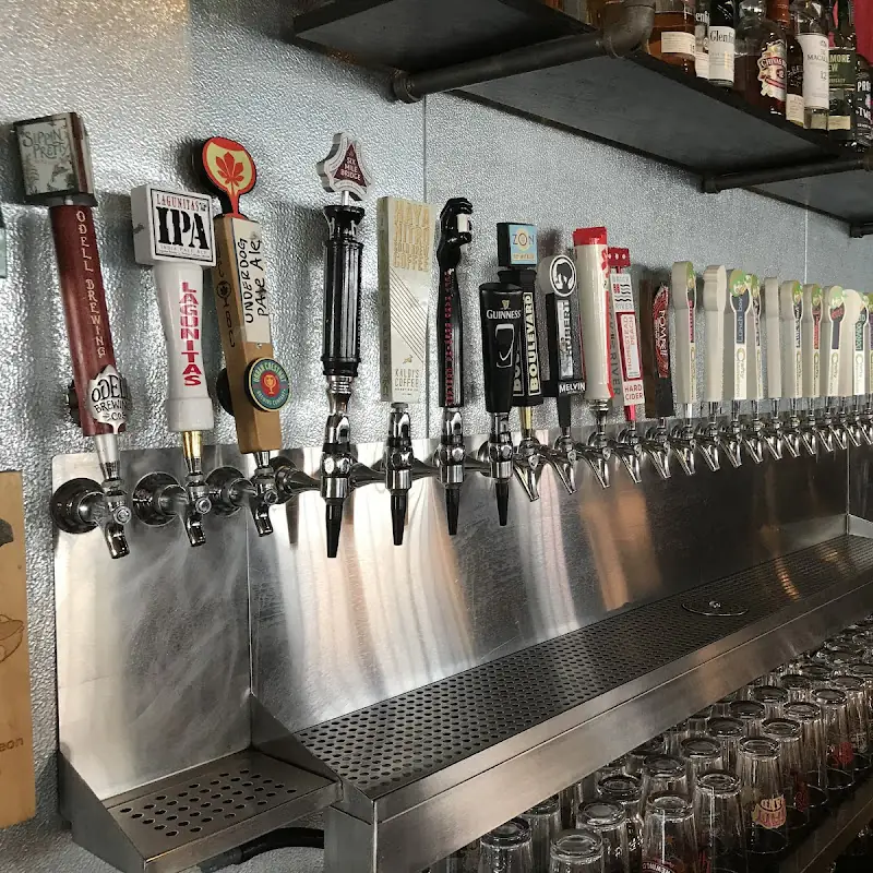 The Crafty Chameleon Brewery and Pizza
