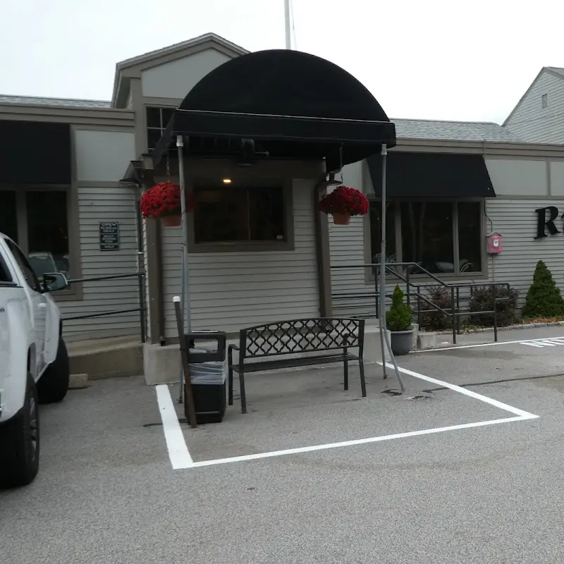 Richard's Pub & Restaurant