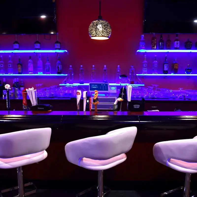 Lavish Lounge, Bar and Restaurant