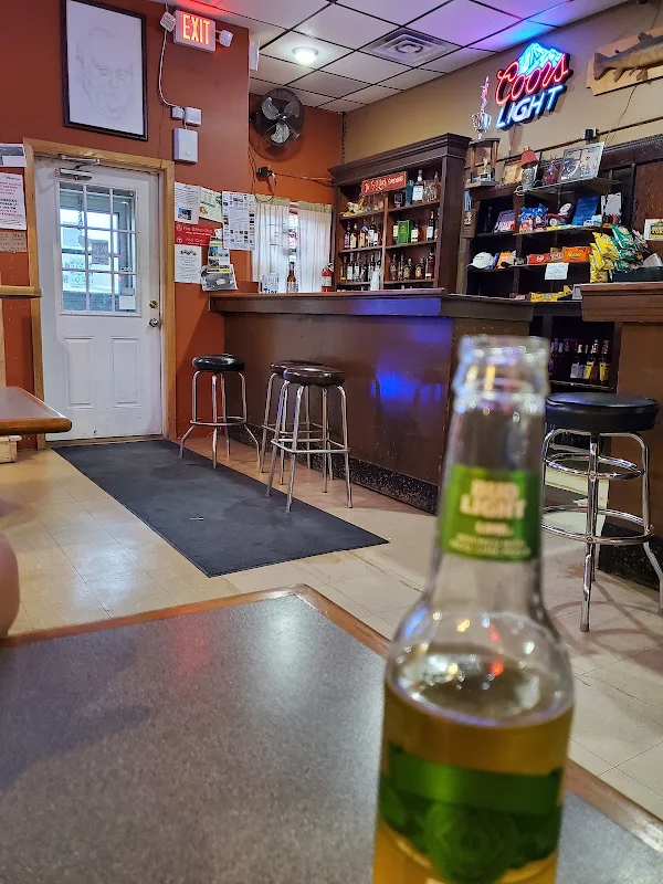 Doug's Bar