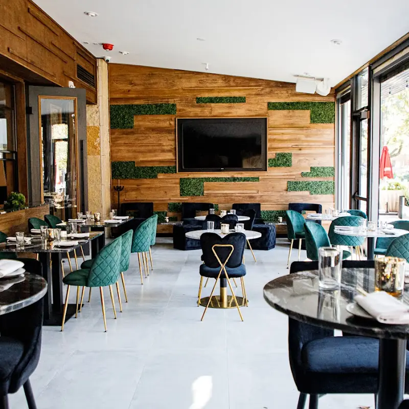 JOI Asian Bistro