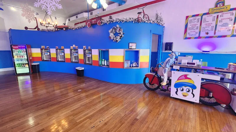 Swirlee's Sweet & Frozen Treats of Jefferson