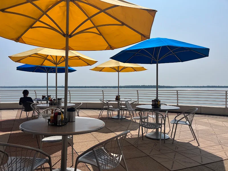 Lake Vista Cafe