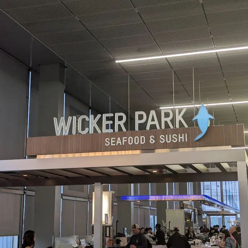 Wicker Park Seafood & Sushi Bar (gate E)