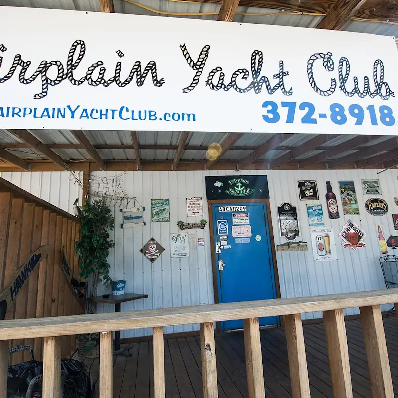 Fairplain Yacht Club