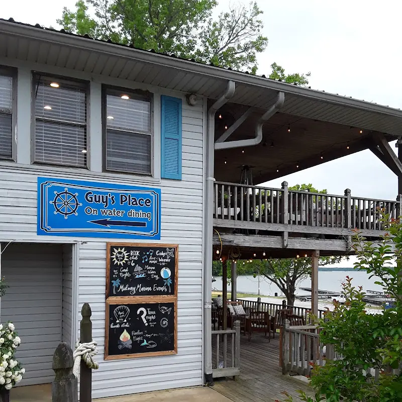 Guy's Place On Water Dining