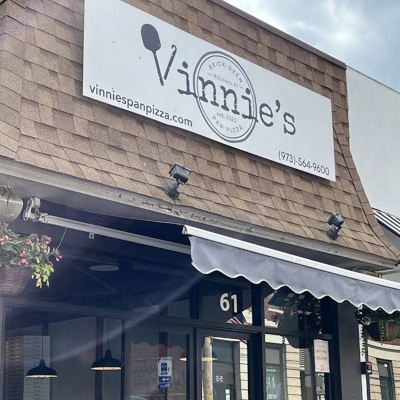 Vinnie's Pan Pizza
