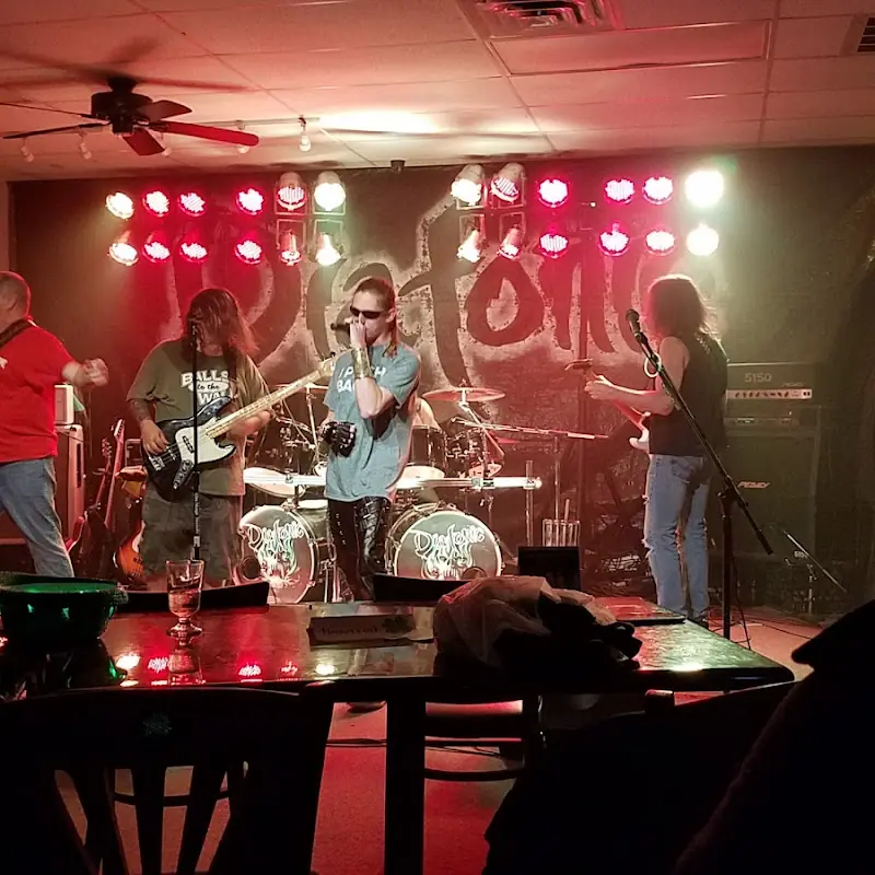 Towne Point Pub & Restaurant