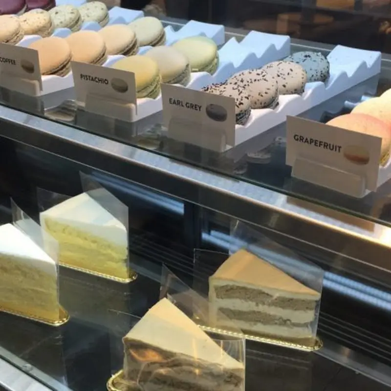 Lé Monde bakery