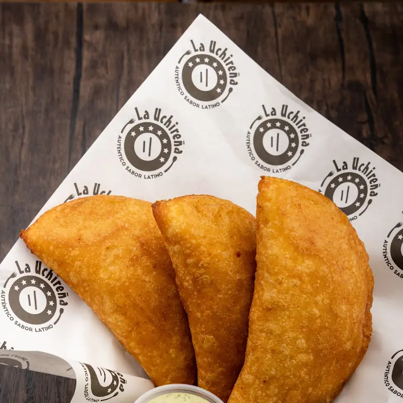 Queso Amarillo Arepa