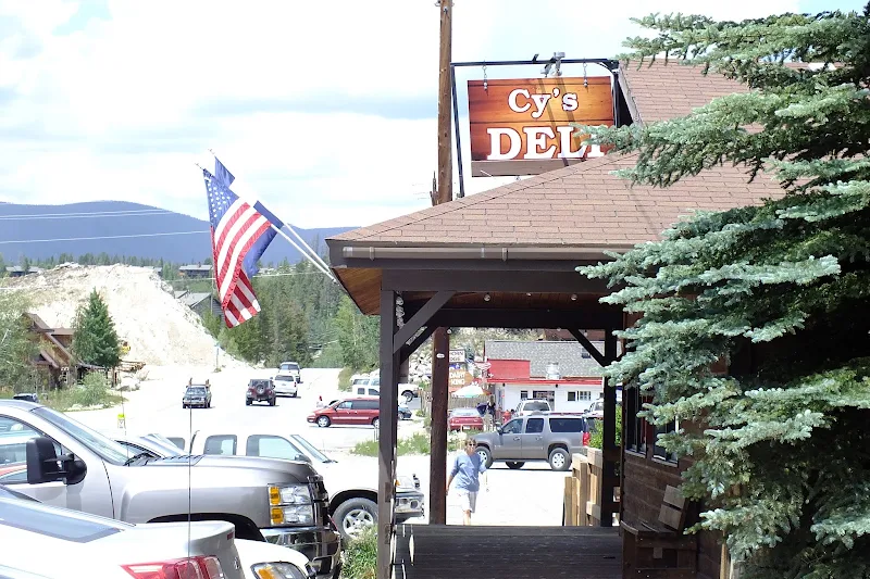 Cy's Deli
