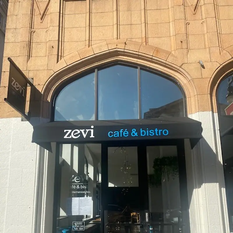 Zevi Cafe & Bistro