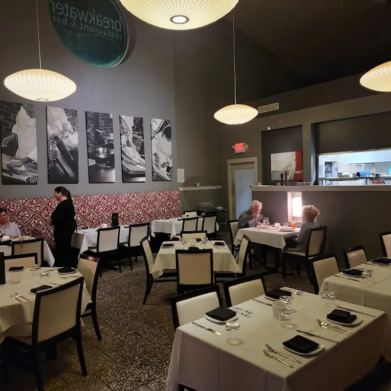 Breakwater Restaurant & Bar