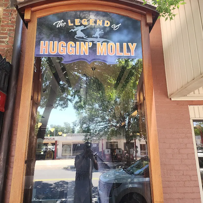 Huggin Molly's