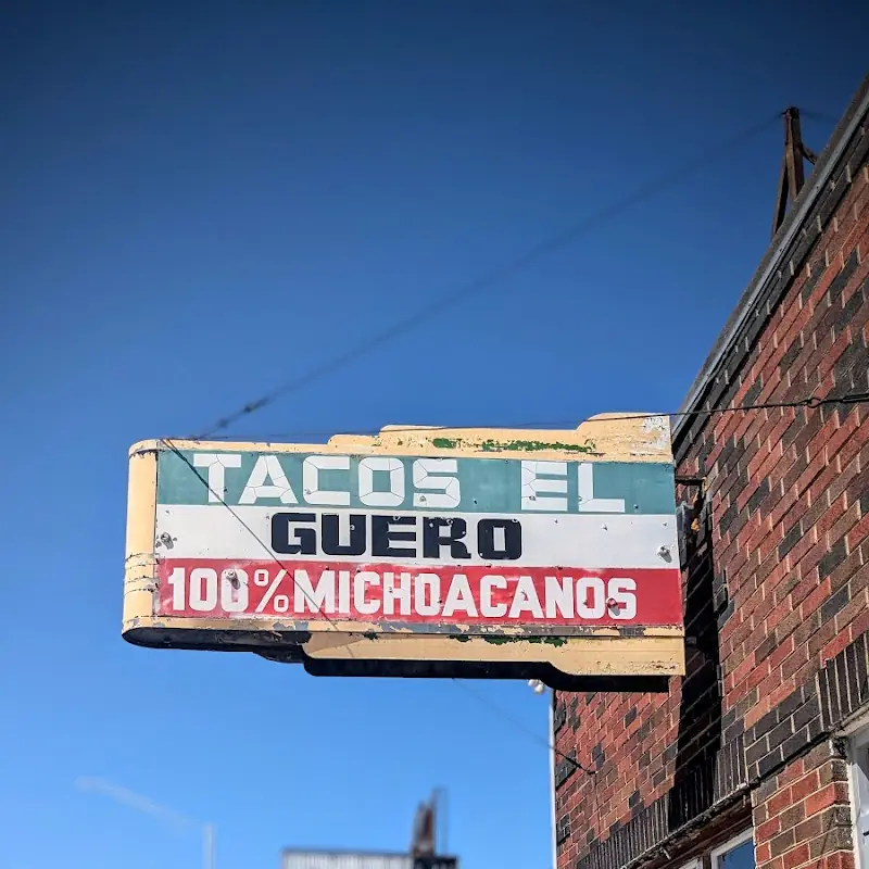 Tacos El Guero 100% Michoacanos