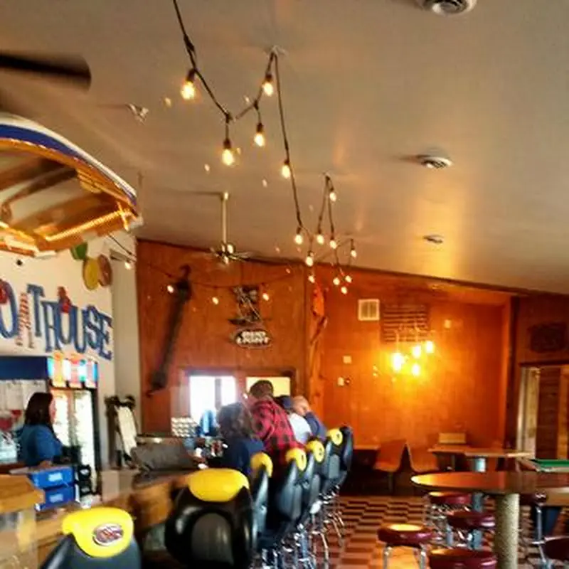 Da Boathouse Restaurant and Bar
