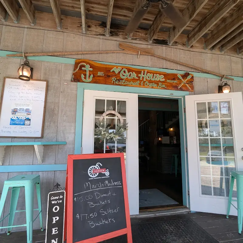 The Oar House Pub & Oyster Bar on Black Creek