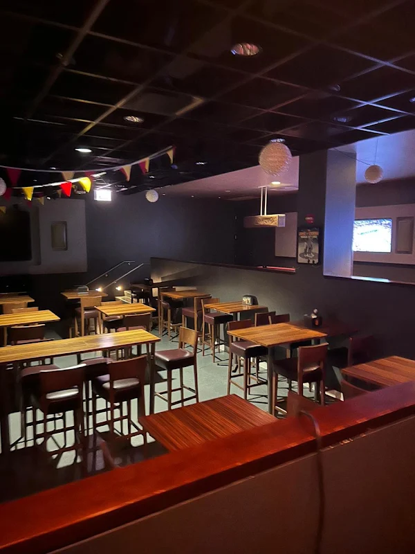 Ireland's Pub