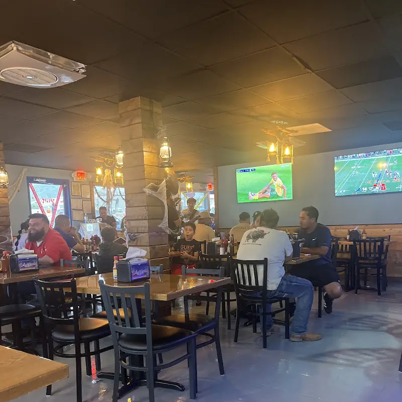 La Perla Mexican Seafood Bar & Grill