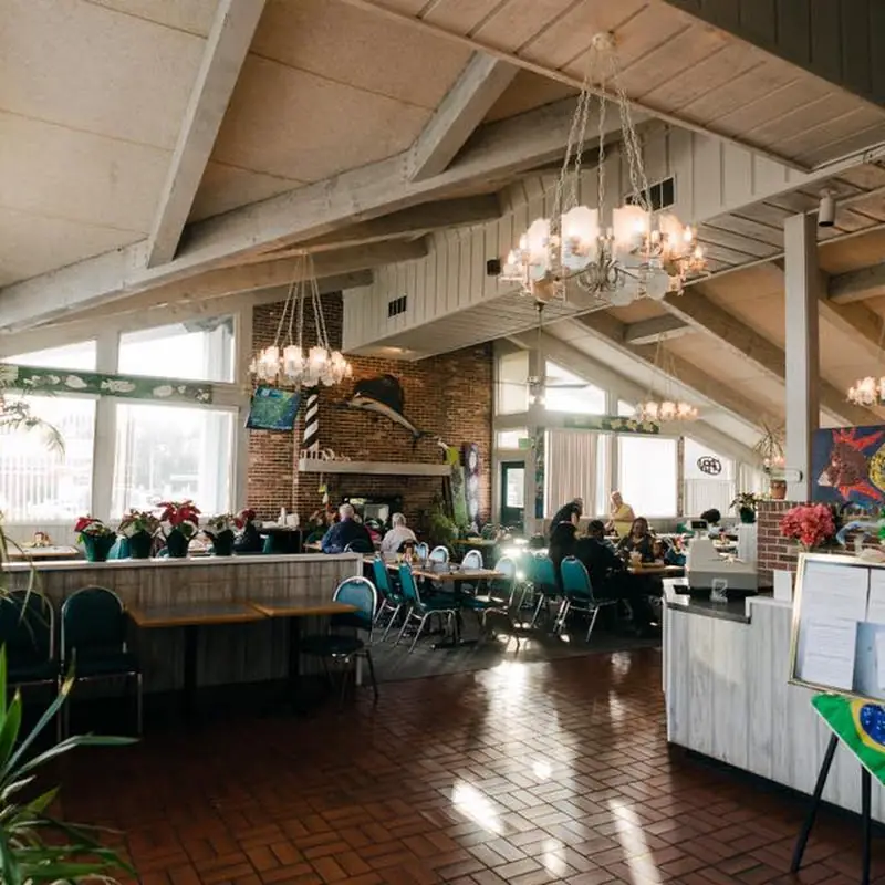 Captain John's Dockside
