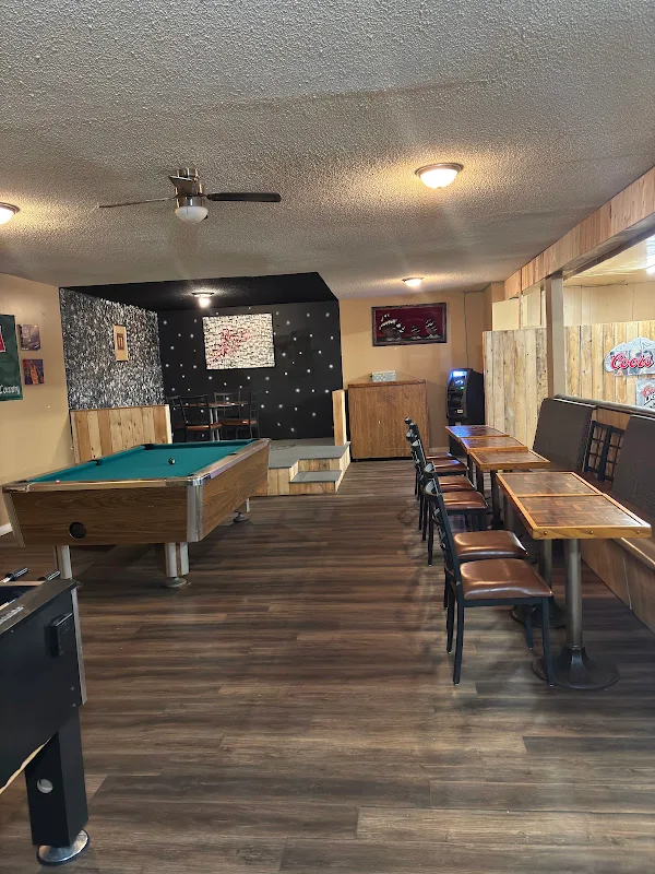 Quill Lake kitchen And Bar