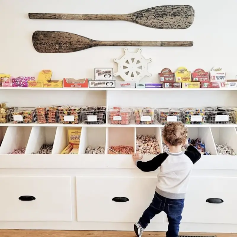 Gumdrops & Lollipops Candy & Ice Cream