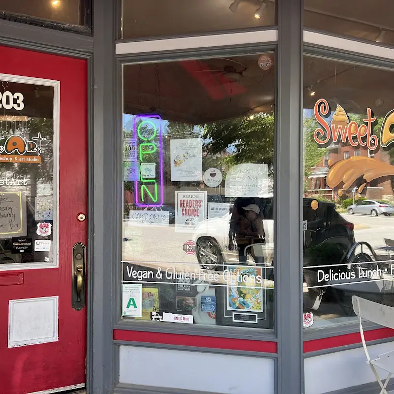 SweetArt Bakeshop + Café